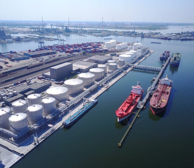 sea_tank_terminal_cover